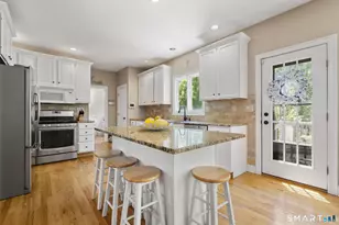 200 Captains Walk, Stratford, CT 06615 - Photo 9
