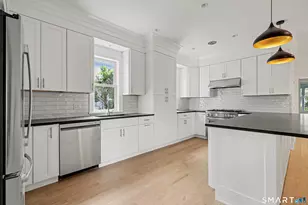 15 Shorelands Pl, Greenwich, CT 06870 - Photo 1