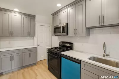57 Washington Circle, West Hartford, CT 06119 - Photo 11