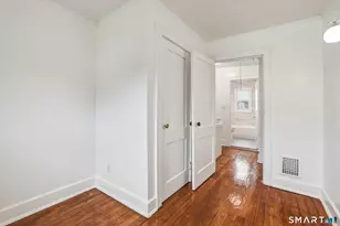 57 Washington Cir, West Hartford, CT 06119 - Photo 13
