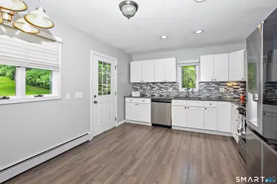 289 Salem Turnpike, Norwich, CT 06360 - Photo 5