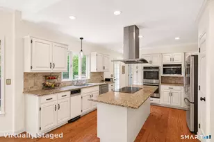 7 Huntington Ln, New Fairfield, CT 06812 - Photo 7