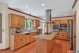 7 Huntington Ln, New Fairfield, CT 06812 - Photo 7