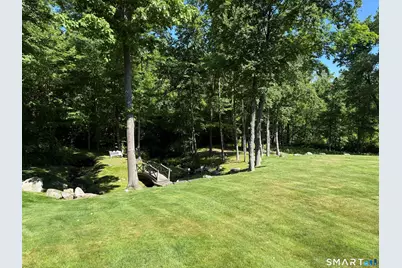 7 Huntington Lane, New Fairfield, CT 06812 - Photo 3