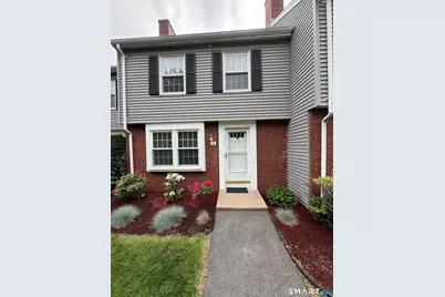1 Barrington Drive #B, Wethersfield, CT 06109 - Photo 1