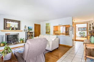 105 Meadow Wood Rd, Stratford, CT 06614 - Photo 13