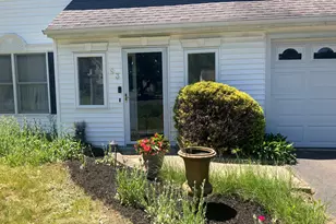 93 Thomas St, Hamden, CT 06514 - Photo 3