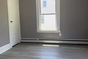 220 Newbury St, Hartford, CT 06114 - Photo 9