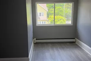 220 Newbury St, Hartford, CT 06114 - Photo 7