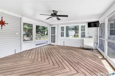 46 Waller Road, Bridgeport, CT 06606 - Photo 19