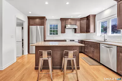 46 Waller Road, Bridgeport, CT 06606 - Photo 9