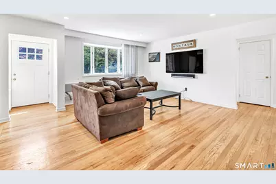 46 Waller Road, Bridgeport, CT 06606 - Photo 5