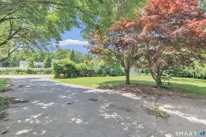 670 Wigwam Lane, Stratford, CT 06614 - Photo 5