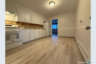 204 Cherry Hill Drive #1B, Bridgeport, CT 06606 - Photo 5