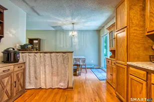117 Melbourne Ct, Naugatuck, CT 06770 - Photo 5