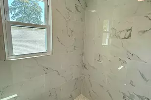 10 Elmwood St, Stamford, CT 06902 - Photo 13