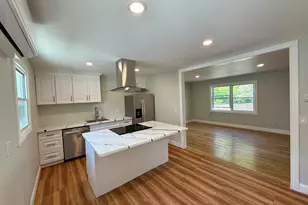 10 Elmwood St, Stamford, CT 06902 - Photo 7