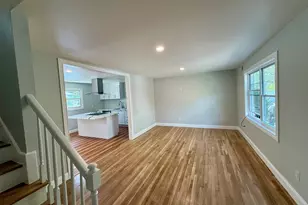 10 Elmwood St, Stamford, CT 06902 - Photo 11