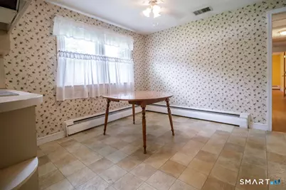 41 Beacon Street, New Britain, CT 06053 - Photo 9