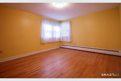 41 Beacon Street, New Britain, CT 06053 - Photo 11