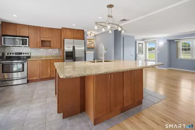 28 Ashford Road, West Hartford, CT 06107 - Photo 9