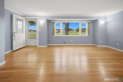 28 Ashford Road, West Hartford, CT 06107 - Photo 5