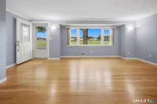 28 Ashford Rd, West Hartford, CT 06107 - Photo 5