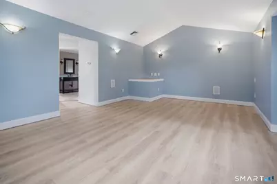 28 Ashford Road, West Hartford, CT 06107 - Photo 17