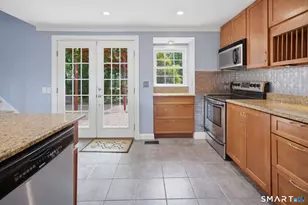 28 Ashford Rd, West Hartford, CT 06107 - Photo 11