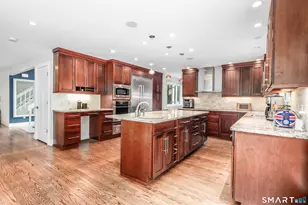 42 Briar Woods Trail, Stamford, CT 06903 - Photo 9