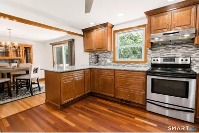 86 Simsbury Manor Drive, Simsbury, CT 06089 - Photo 5