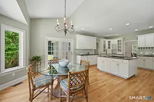 90 Calf Pond Ln, Fairfield, CT 06824 - Photo 11