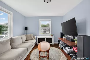 33 Sinclair St, Windsor, CT 06095 - Photo 13