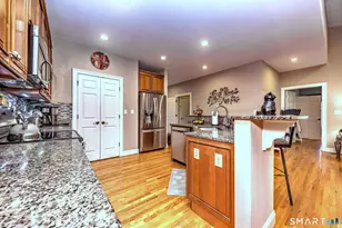 61 Pondview Cir, Beacon Falls, CT 06403 - Photo 9