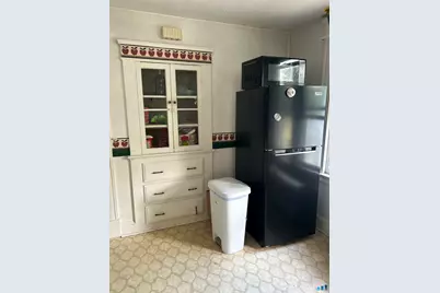 81 Robert Street, Waterbury, CT 06710 - Photo 13