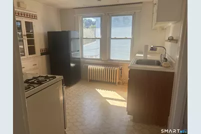 81 Robert Street, Waterbury, CT 06710 - Photo 27