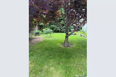 81 Robert Street, Waterbury, CT 06710 - Photo 7