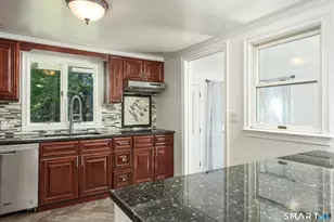 26 Beechwood Dr, Wallingford, CT 06492 - Photo 7