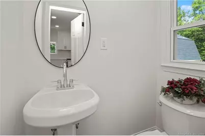 421 Shelton Road, Trumbull, CT 06611 - Photo 9