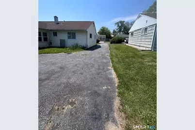 74 Leonard Drive, Bridgeport, CT 06606 - Photo 11