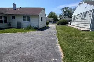 74 Leonard Dr, Bridgeport, CT 06606 - Photo 11