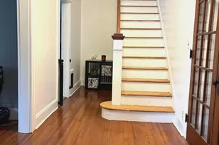 16 Holbrook Ct, Ansonia, CT 06401 - Photo 5