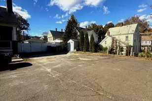 16 Holbrook Ct, Ansonia, CT 06401 - Photo 31