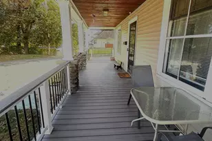 16 Holbrook Ct, Ansonia, CT 06401 - Photo 3