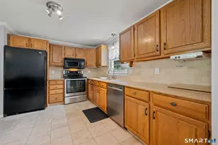 1611 Shepard Ave, Hamden, CT 06518 - Photo 9