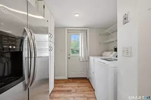 37 Fleetwood Ave, Bethel, CT 06801 - Photo 9