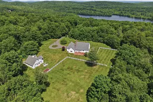 395 Sperry Rd, Bethany, CT 06524 - Photo 5