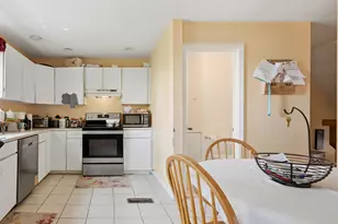 380 Anton Dr, Bridgeport, CT 06606 - Photo 21