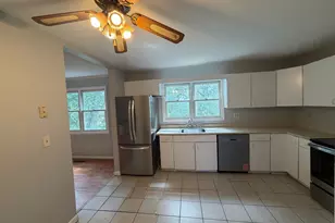 380 Anton Dr, Bridgeport, CT 06606 - Photo 23