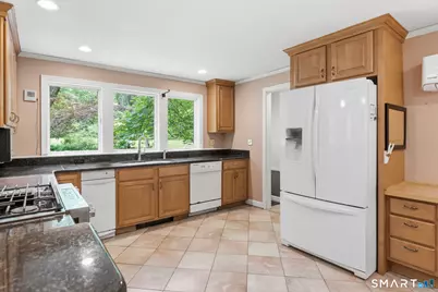 13 Juniper Road, Bloomfield, CT 06002 - Photo 13